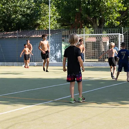 אתר קמפינג Dante Mobile Homes In Classe Village *