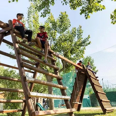 Parque de Campismo Dante Mobile Homes In Classe Village Lido di Dante