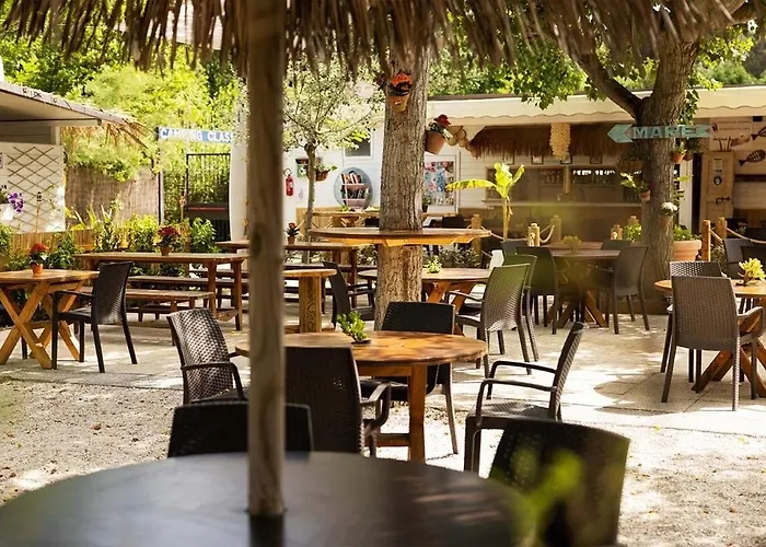 Dante Mobile Homes In Classe Village Kamp alanı Lido di Dante